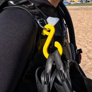 Fin Hooks:  Clips to Scuba Diving BCD for Hands-Free Convenience