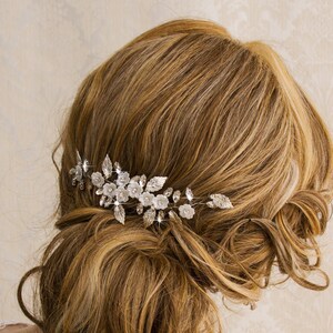 Bridal Hair Comb Floral Wedding Hair Comb Crystal Bridal Hair Comb Freshwater Pearl Wedding Clip Crystal Hair Clip Hair Comb