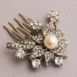 Wedding Hair Comb Silver Rhinestone Hair Comb Floral Wedding Headpiece Bridal Hair Comb Bridesmaid Comb Bridal Comb