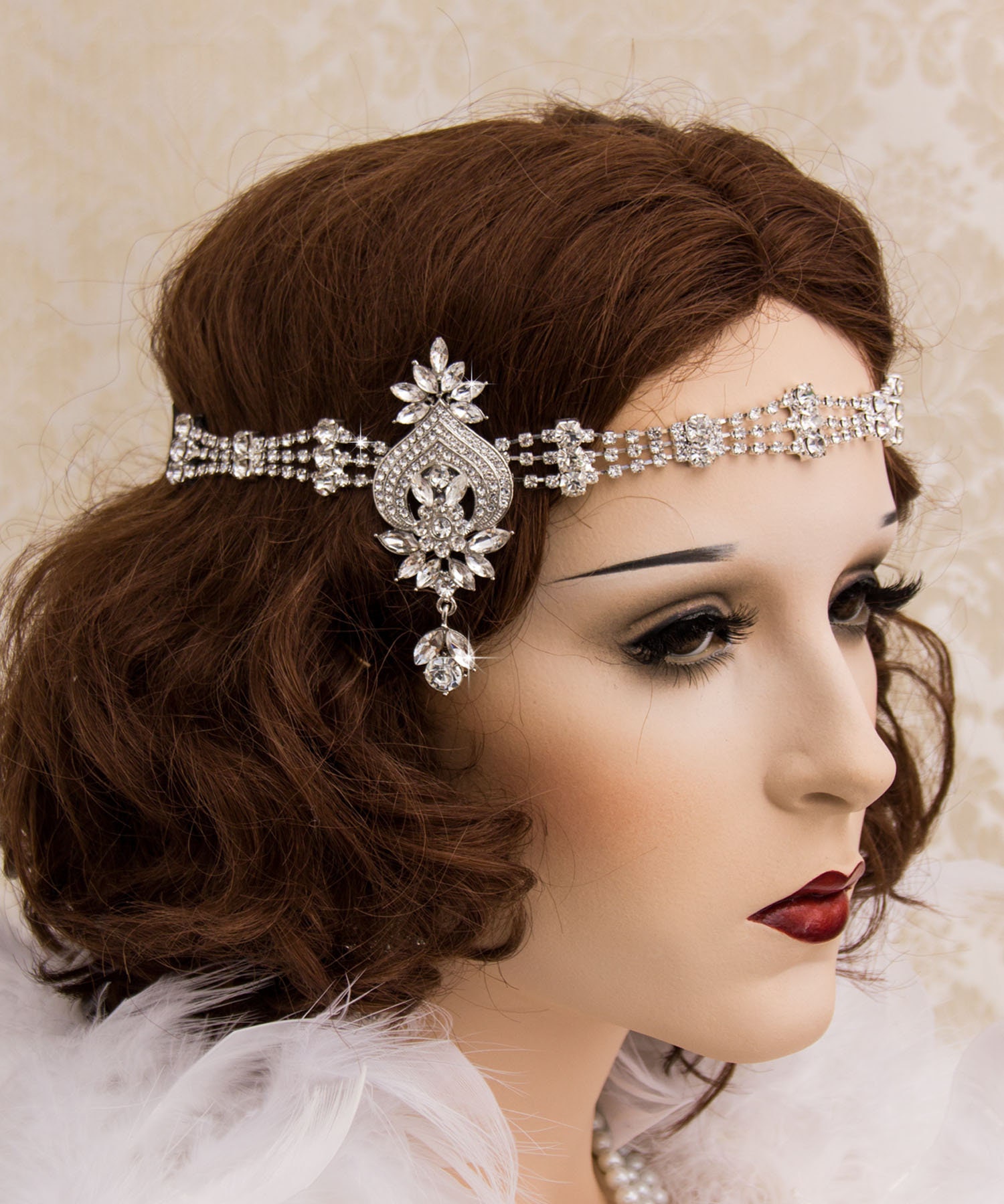 ? - FLAPPER STYLE Silver Sequin Headband Amazon.com: BABEYOND 1920s Flapper Headpiece Roaring 20s  main image 2