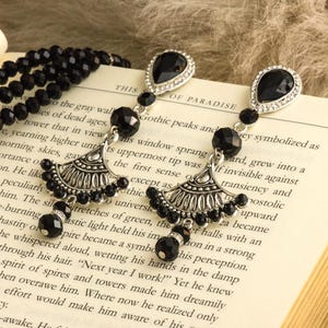 Art Deco Fan Earrings with Black Crystals for Great Gatsby Cosplay Halloween Party