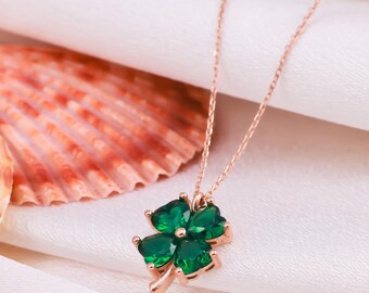 Ciondolo a quadrifoglio, pietra portafortuna, collana in argento