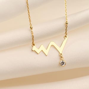 Herzschlag-Halskette Fehlgeburt Halskette mit Birthstone Halskette Silber Krankenschwester-Halskette Benutzerdefinierte Herzschlag-Halskette Baby-Memorial-Halskette