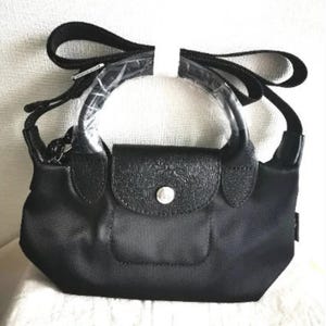 Vintage Pre-Loved Longchamp Energy Schwarz XS Top Griff Crossbody Handtasche