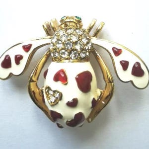 Vintage Joan Rivers Red Heart Bee Pin Brooch Rare Finds Collectibles