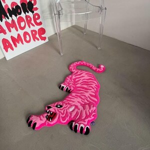 Custom tiger tufted rug, handmade animal rug, aesthetic statement rug, unique floor decor, colorful big cat rug for modern home