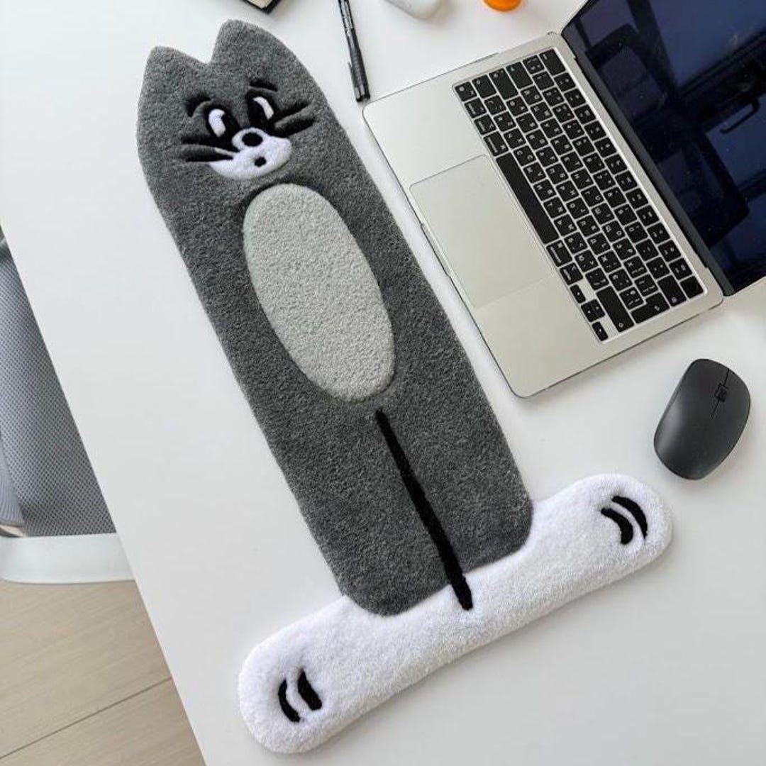 90s Nostalgia Keyboard Rug | Cute Wrist Rest Pad | Hand-tufted Desk Mat ...