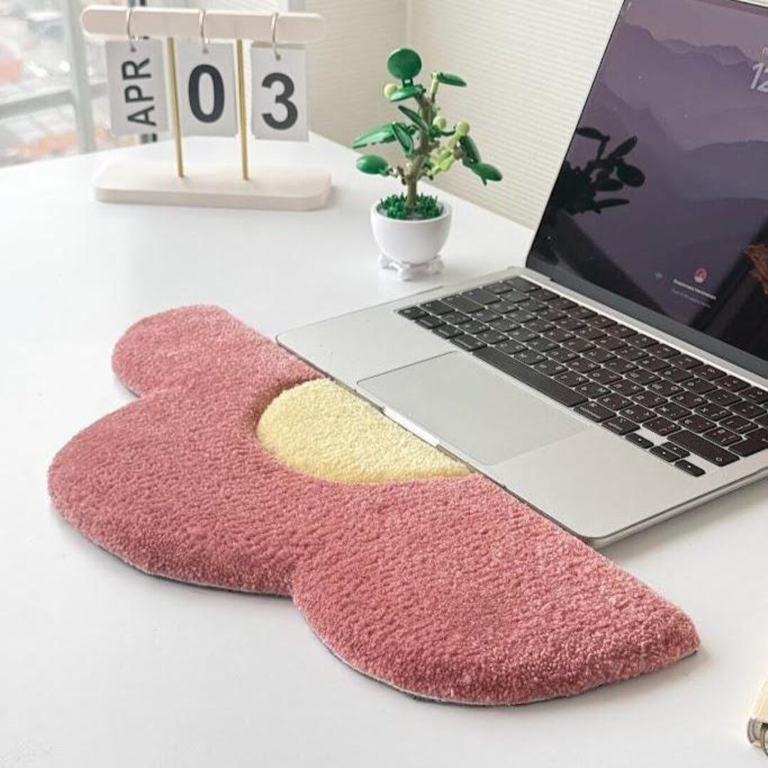 Mouse Pad Tuft Rug Abstract Tufted Desk Rug, Handmade Mouse Pad Rug, Aesthetic Keyboard ...