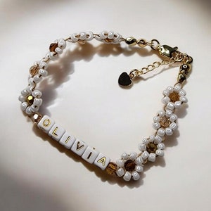 Personalized Daisy Bracelet Beaded - Daisy Flower Bracelet, Daisy Gifts, Flower Beaded Bracelet for Her - Personalized Bracelets for Women