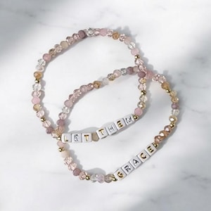 Pulsera Let Them, pulseras que dicen "Let Them" "Grace" - Pulsera de palabras delicadas personalizables - Pulsera de cuentas con letras de molde personalizadas