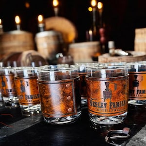 LEATHER WRAPPED WHISKEY glass set / best man gift / rustic wedding gift /  gift for him / personalized whiskey glass / birthday gift for him