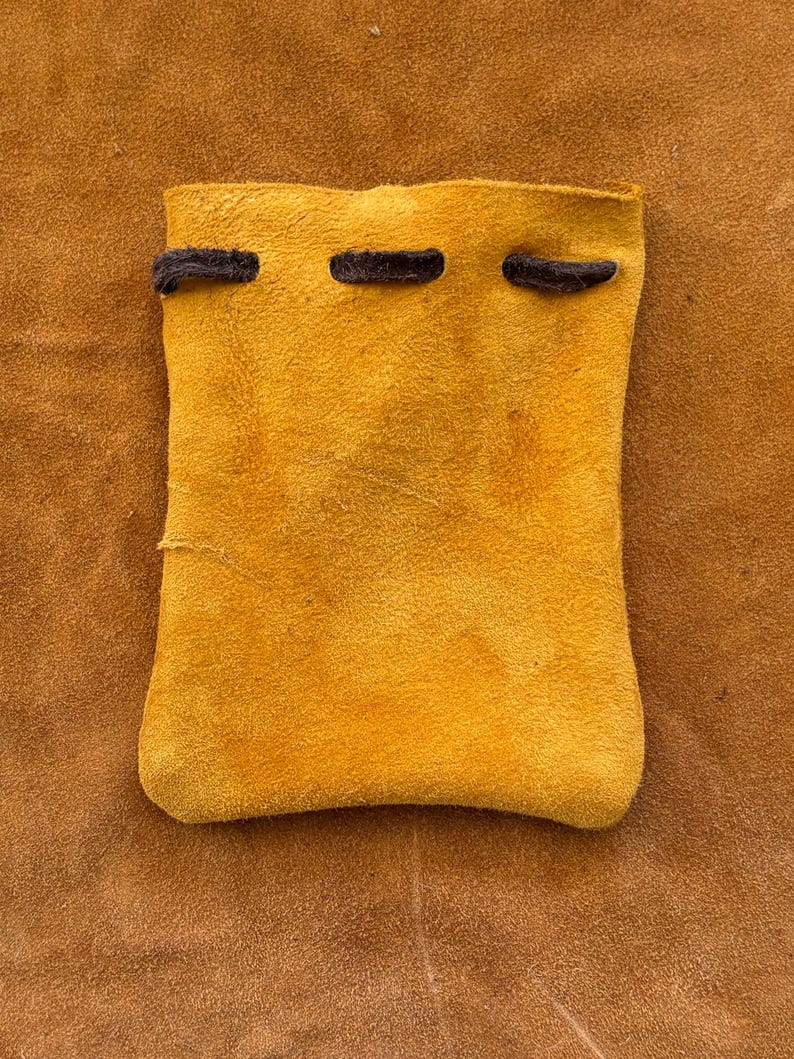 Handmade pouch's Buckskin leather pouch – Authentic Leather, each one is different image 10