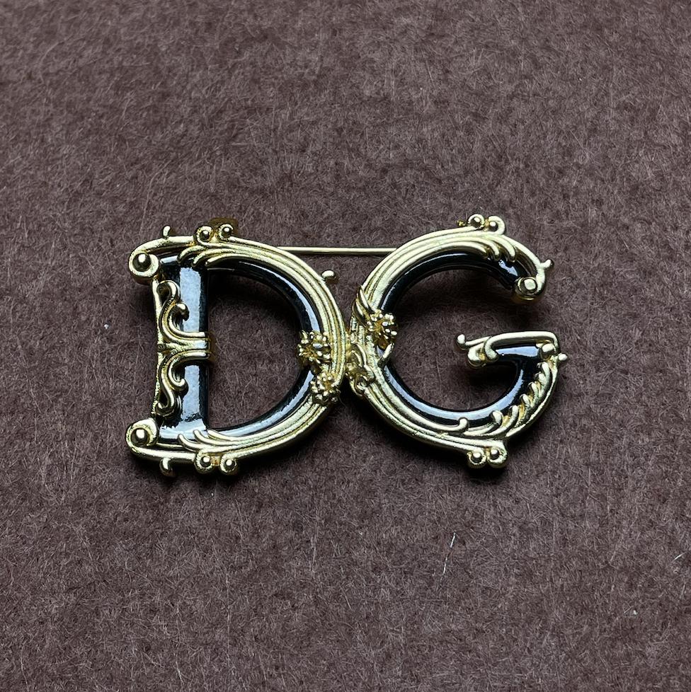 DOLCE＆GABBANA ブローチ　ドルガバブローチ 美品 D&Gブローチ DOLCE＆GABBANA ドルチェ＆ガッバーナ ドルガバ