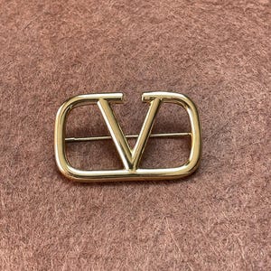 VALENTINO☆クール ロイヤル ロゴ プレート キーリング♪送料込 ゴールド（金色）系 VALENTINO(ヴァレンティノ) キーホルダー