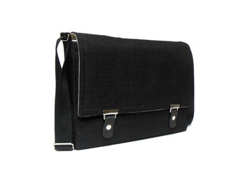 12" MacBook messenger bag - black