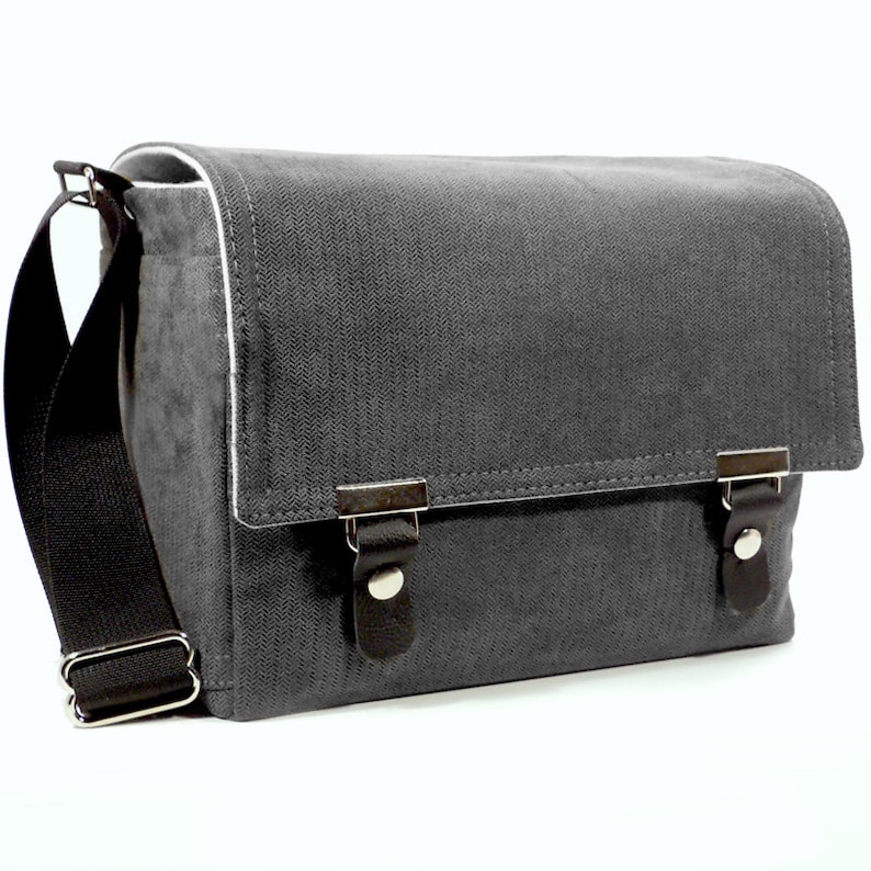 Camera messenger bag medium medium gray herringbone image 1