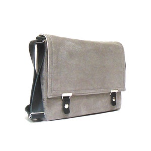 11 / 13 MacBook Air / 12 MacBook Pro messenger bag dove gray herringbone image 1