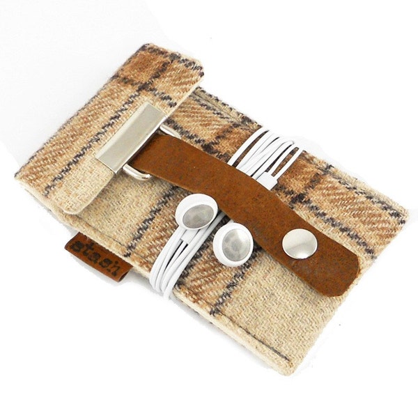 Stash iPod Touch / Classic case - beige and brown plaid wool