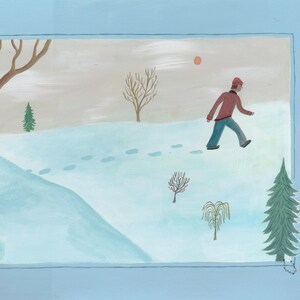 Puede incluir: Una pintura de una persona caminando en un paisaje nevado. La persona lleva una camisa roja y pantalones azules. Hay huellas en la nieve y una peque&ntilde;a mariquita roja en el suelo.