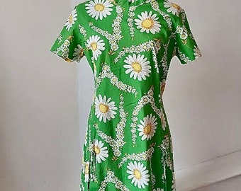 Dash Away cotton summer shift - 1960s Daisy Chain Cotton Dress
