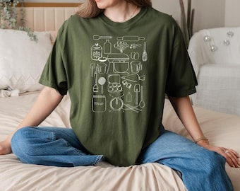 Comfort colors Baking Shirt, Baking Sweatshirt Baker Gifts for Bakery Gifts Love Baking gift Sweatshirt Pastry Chef Sweatshirt, Baker Shirts