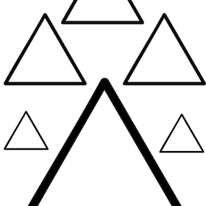 Contorno de triángulos de diferentes tamaños