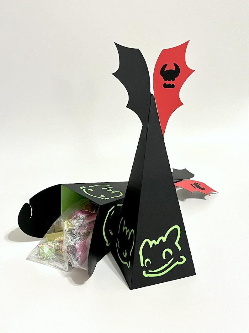 Toothless Candy Box & Cupcake Toppers SVG Bundle How to Train Your ...