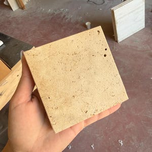 Juego de posavasos de travertino de 4 piezas imagen 6