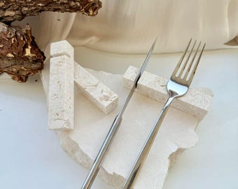 ベージュ - ホワイトトラバーチン製カトラリーレストブロック（ナイフホルダー付き）