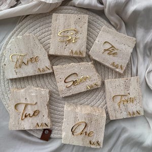 Placas de mesa de pedra natural personalizáveis para convenções e convocações | Números para mesas de jantar e organização de casamentos | Números para mesas de festas