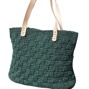 Borsa a tracolla in filato di carta verde fatta a mano con fodera e chiusura magnetica – Borsa tote leggera intrecciata per donna, borsa estiva boho chic