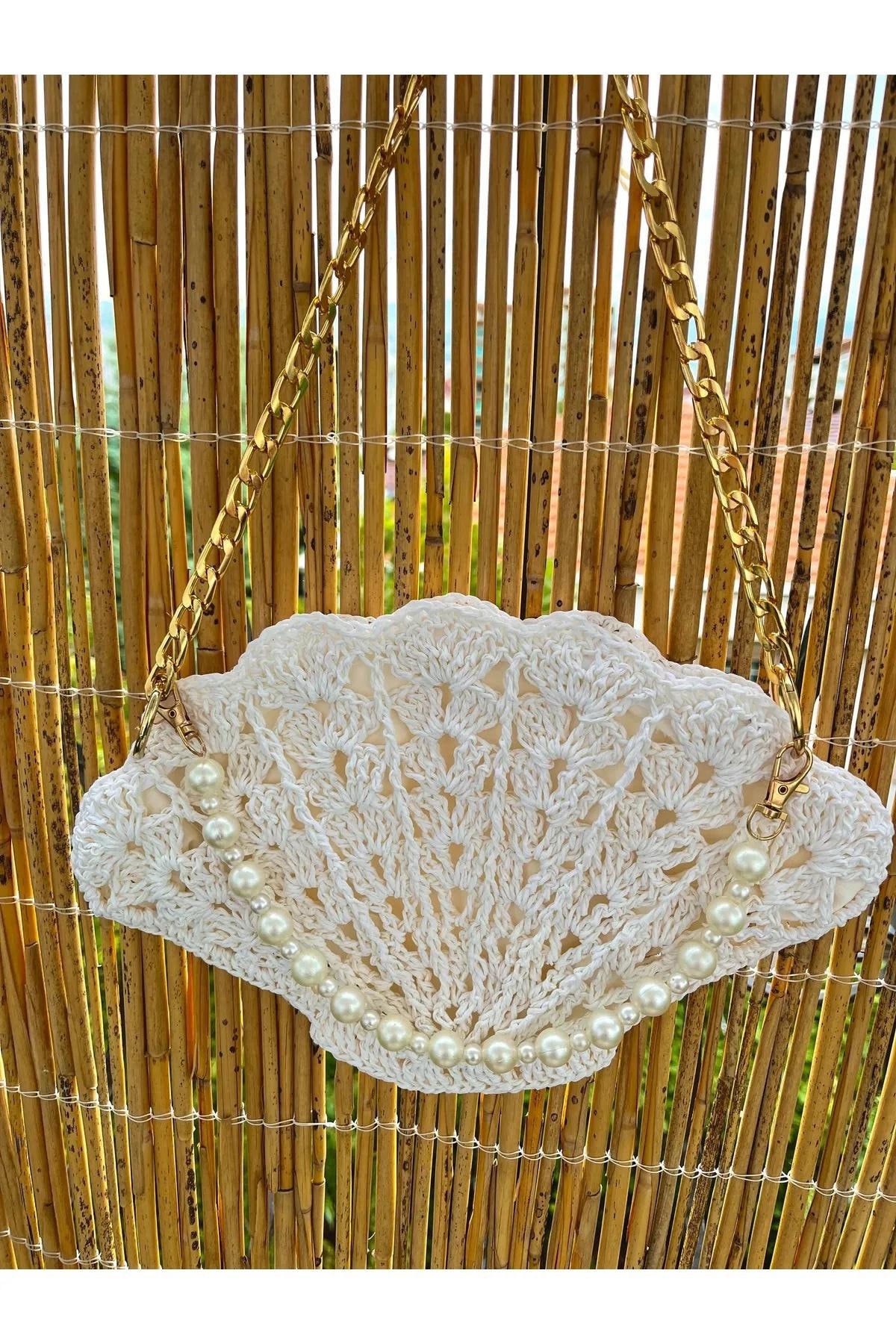 Personalized Shell Crochet Bag With Pearls, Handmade Straw Clutch With Chain Strap, Boho Chic Accessories, Oyster Shell Bag, Mussel Bag
