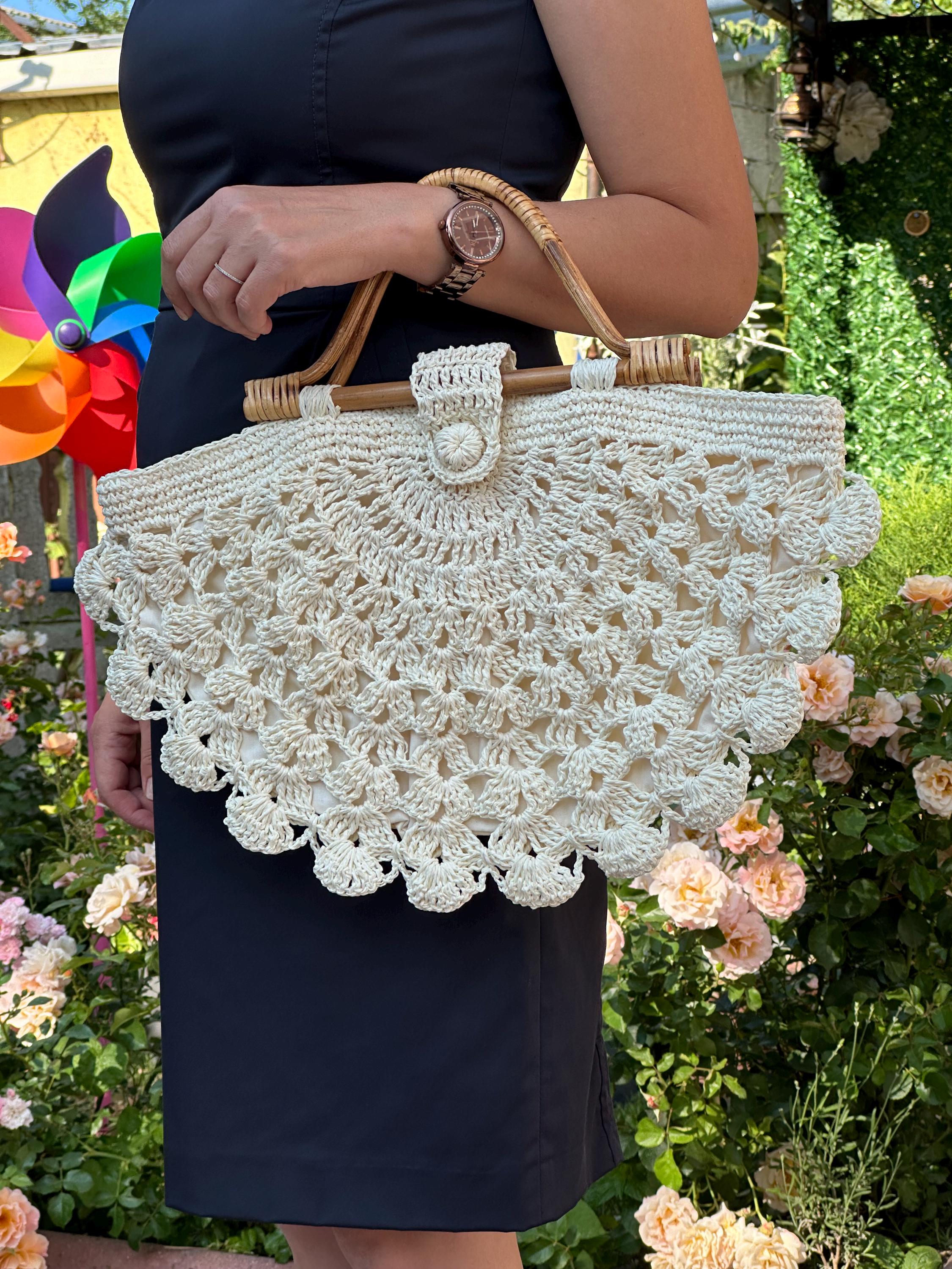 ハンドバッグ Antique crochet bag Vintage 40s Macrame Crochet Bag: Bamboo Handle Shell Fan Purse - Etsy
