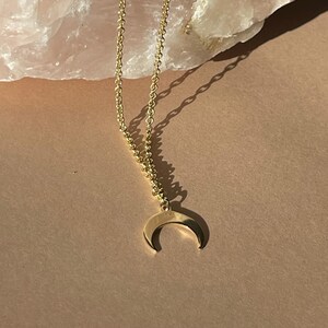 14K Solid Gold Crescent Moon Necklace – Upside-Down Crescent Pendant Celestial Jewelry Dainty Moon Charm Gift for Her Minimalist Necklace