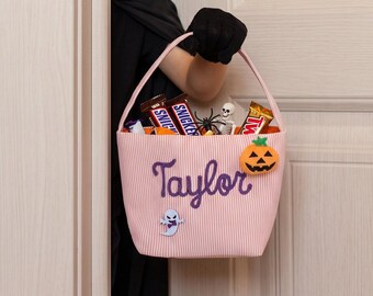 Personalized Halloween Candy Bag, Custom Name Candy Basket, Seersucker Bag, Halloween Decor, Trick or Treat Basket, Halloween Gift for Kids,