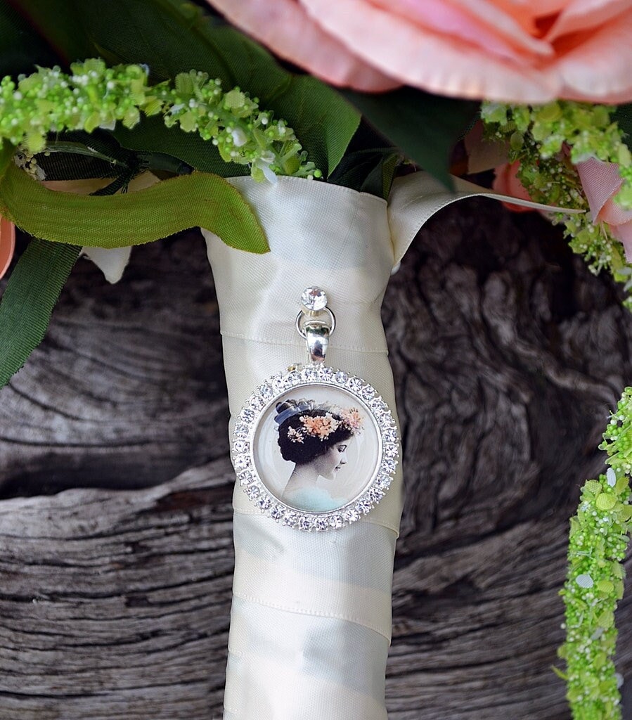 Bouquet Photo Charm Rhinestone Round Silver Wedding Bridal Memory Frame Bling