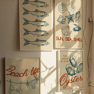 Arte de pared, decoración costera, juego de cocina, impresiones de playa vintage, póster de sardinas de moda, decoración náutica, póster de océano de verano, regalo azul marino, arte de conchas marinas