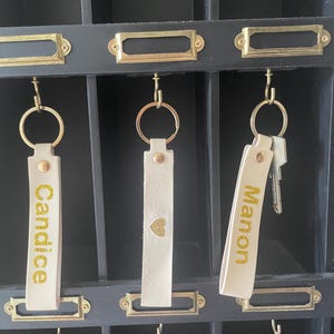 keychains, aunt/uncle, dad/mom, personalized gifts