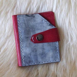 Cartera de piel color burdeos con cierre de botón a presión, cartera plegable para mujer, accesorio de piel para mujer, tarjetero de piel, regalo de Navidad único