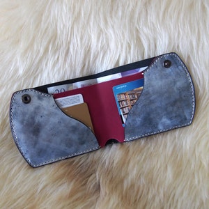 Tarjetero de cuero con cierre a presión, billetera horizontal de cuero plateado, billetera clásica plegable, regalo único para mujer, billetera negra para tarjetas