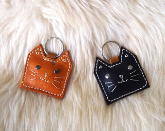 Llavero de gato de cuero curtido vegetal hecho a mano, regalo para amantes de los gatos