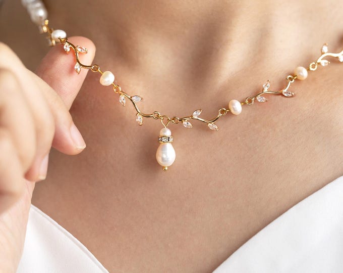 Custom Wedding Bridal Necklace, Diamond Leaf Pearl Necklace, Freshwater Pearl Jewelry, Bridal Gift, Gift for Her