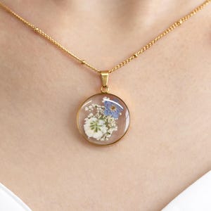 Forget Me Not and Baby's Breath Necklace, Miscarriage Gift, Resin Pressed Real Flower Jewelry, Necklace for Women, ForgetMeNot, Gift for Her