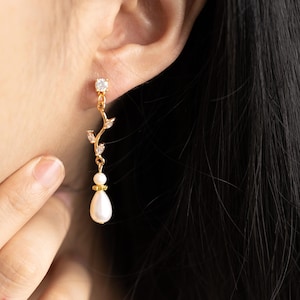 Bridal Earrings, Diamond Leaf Pearl Earrings, Freshwater Pearl Jewelry, Women&#39;s Earrings, Wedding Earrings, Bridesmaid Gift, Gift for Her