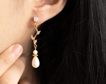 Diamond Leaf Earrings, 925 Silver, Freshwater Pearl Bridal Jewelry, Bridesmaid Gift