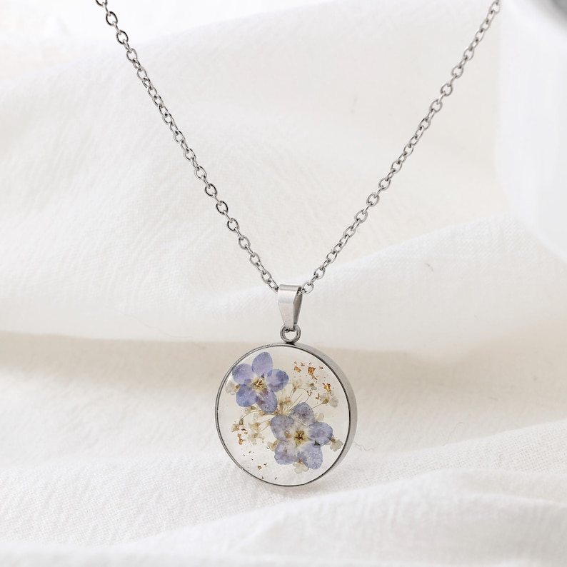 Forget Me Not Pendant Necklace, Pressed Real Flower Resin Jewerly, Miscarriage Gift, Memorial Gift for Her, Real Flower Gift for Her image 5