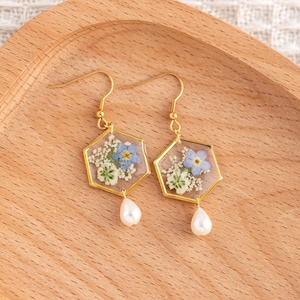 Forget Me Not and Baby&#39;s Breath Earrings, Flower Jewerly, Miscarriage Gift, Baby&#39;s Breath, Earrings for Women, Forget-Me-Not, Gift for Her