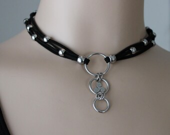 Black choker • 4-layer faux suede • Stainless steel O-rings & triskelion • Statement necklace • Gothic • Alternative • Edgy Fashion