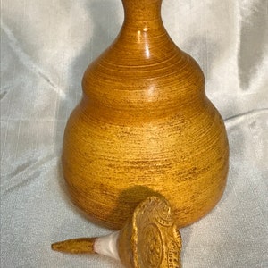 Ceramic gennie bottle image 2