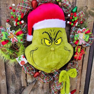 Giant Grinch Christmas Wreath: Cindy Lou Who & Max Accents
